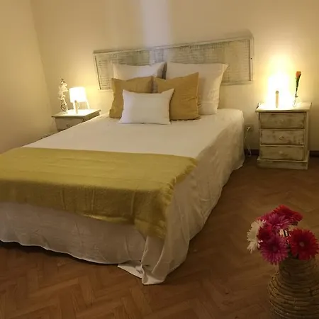Проживание в семье Chic Low Cost *